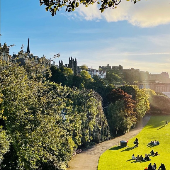 Meet your Posher, Carly - Picture 11 of 15